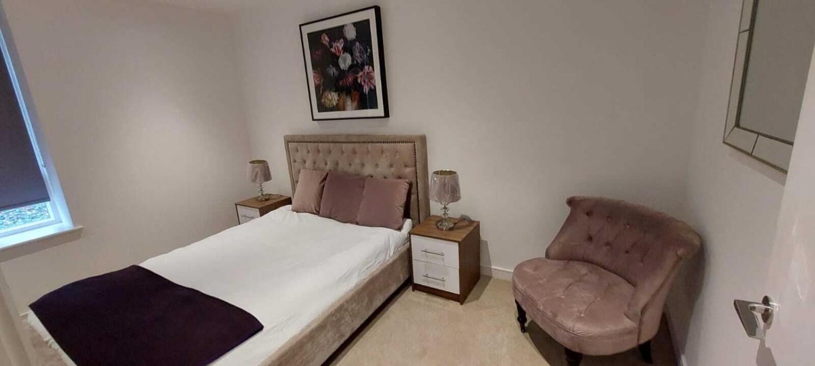 2 Bed Property Close To Heathrow Airport Hounslow Exterior photo